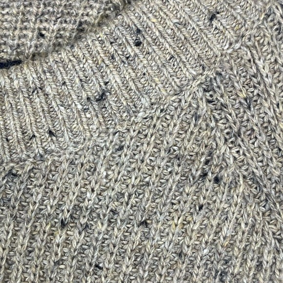 Abercrombie & Fitch Knit Sweater Mens XXL Wool Blend Round Neck Regular Fit NWOT - Picture 4 of 10